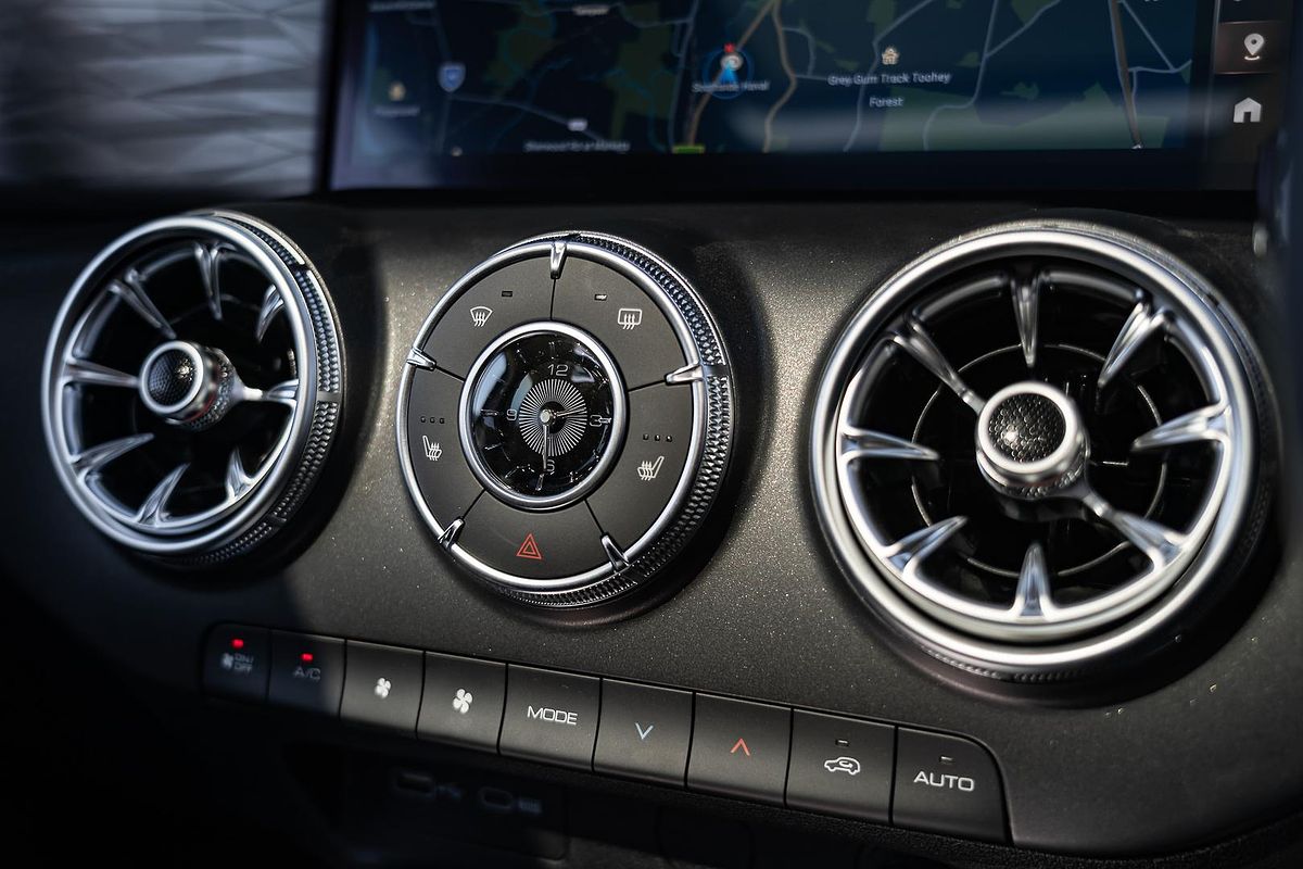 2025 GWM Tank 300 Ultra P01