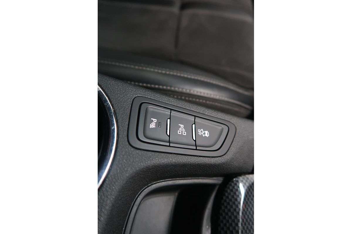 2013 Holden Commodore SV6 VF