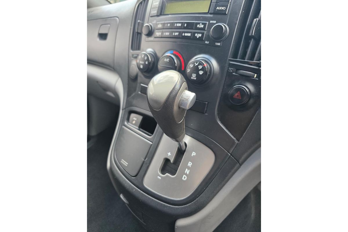 2010 Hyundai iLoad TQ-V