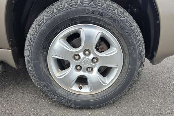 2001 Mazda Tribute Luxury