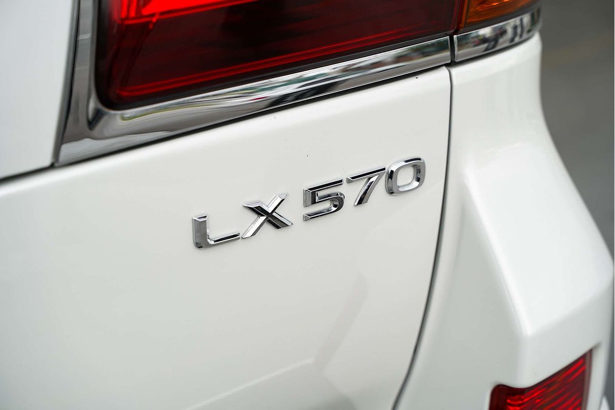 2010 Lexus LX