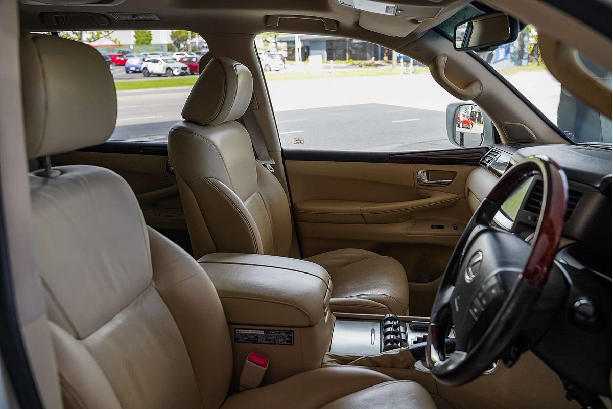 2010 Lexus LX