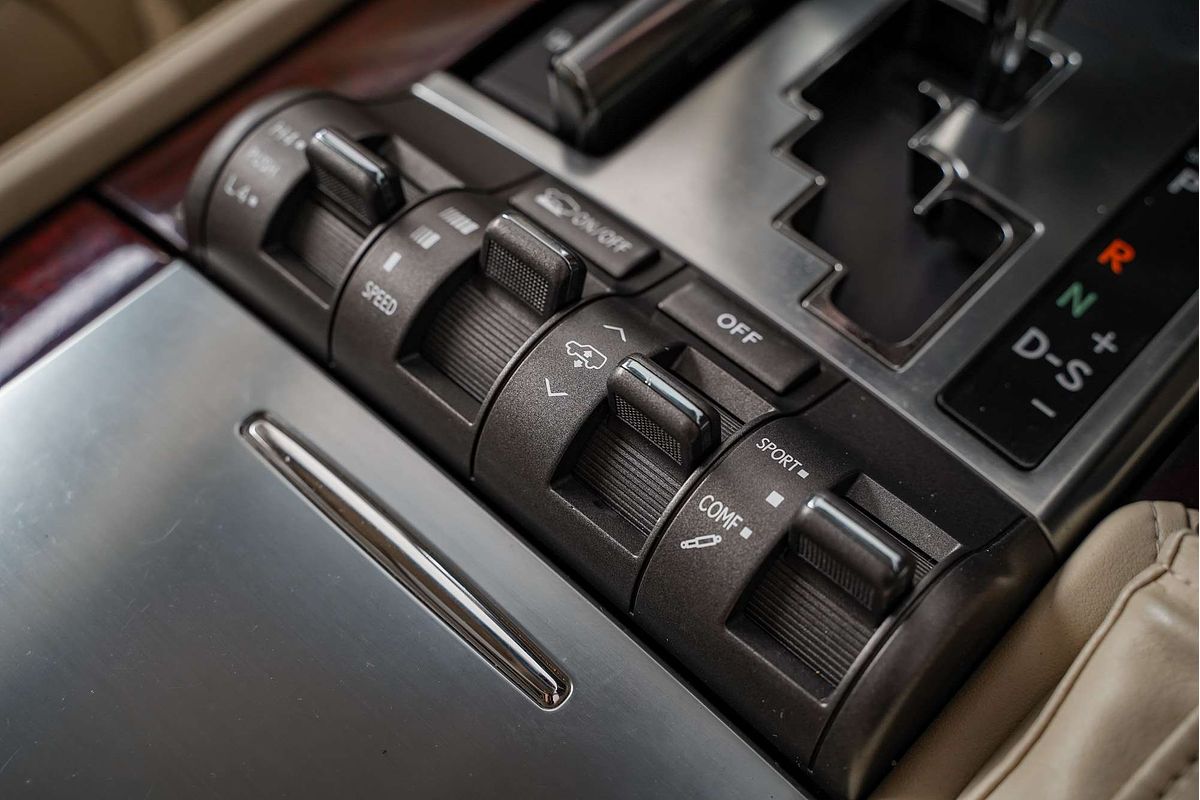 2010 Lexus LX