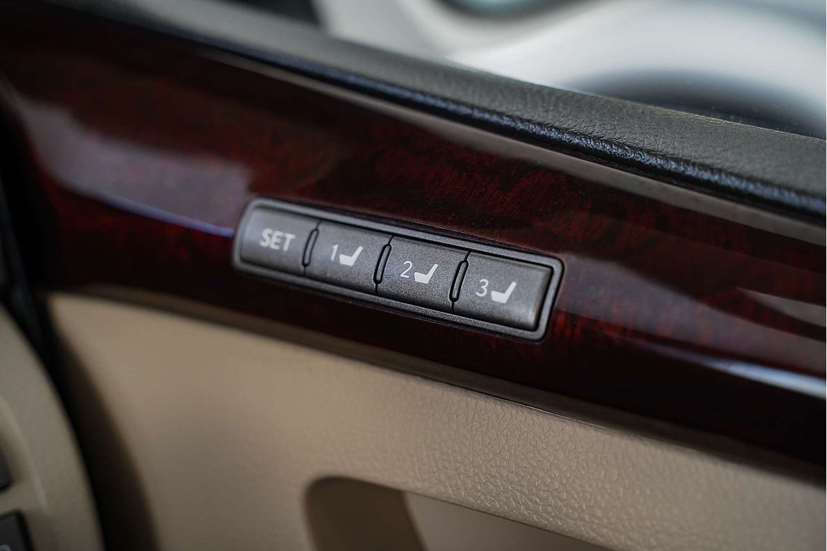 2010 Lexus LX