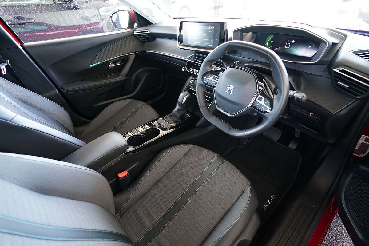 2021 Peugeot 2008 Allure P24