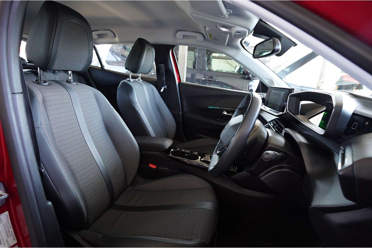 2021 Peugeot 2008 Allure P24