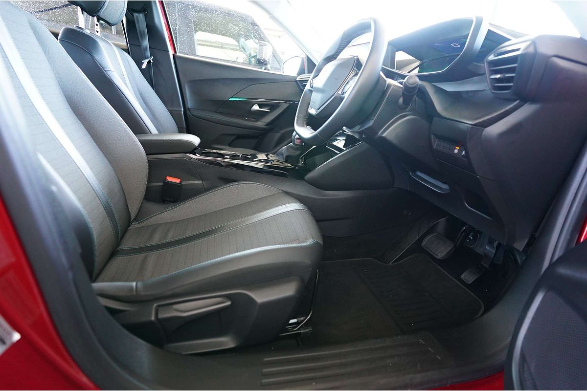 2021 Peugeot 2008 Allure P24