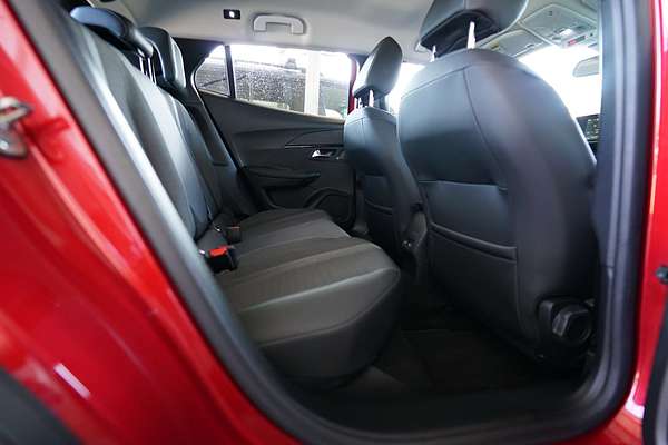 2021 Peugeot 2008 Allure P24