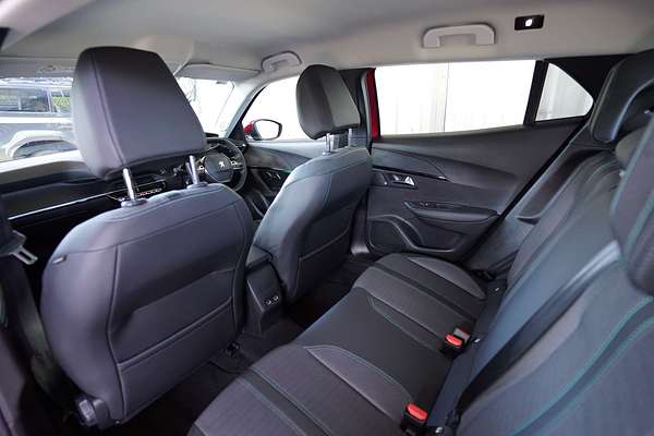 2021 Peugeot 2008 Allure P24