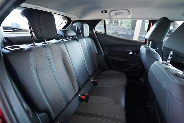 2021 Peugeot 2008 Allure P24