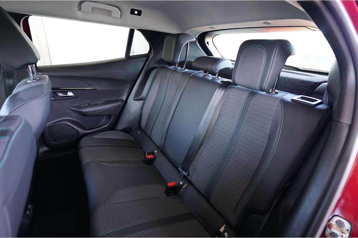 2021 Peugeot 2008 Allure P24