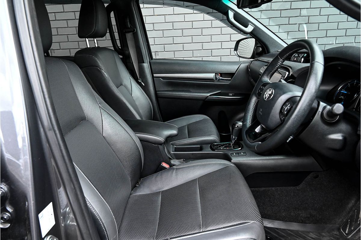 2022 Toyota Hilux Rugged X GUN126R 4X4