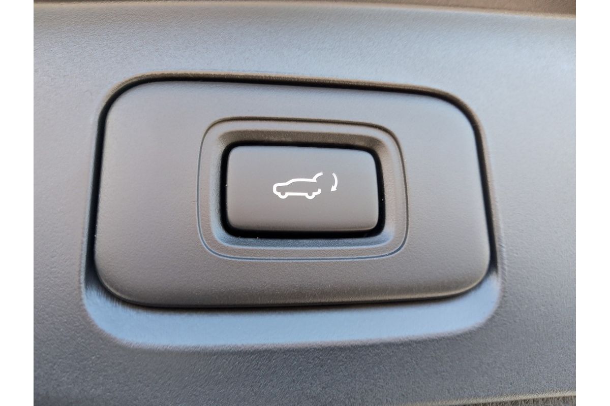 2024 Isuzu MU-X LS-U