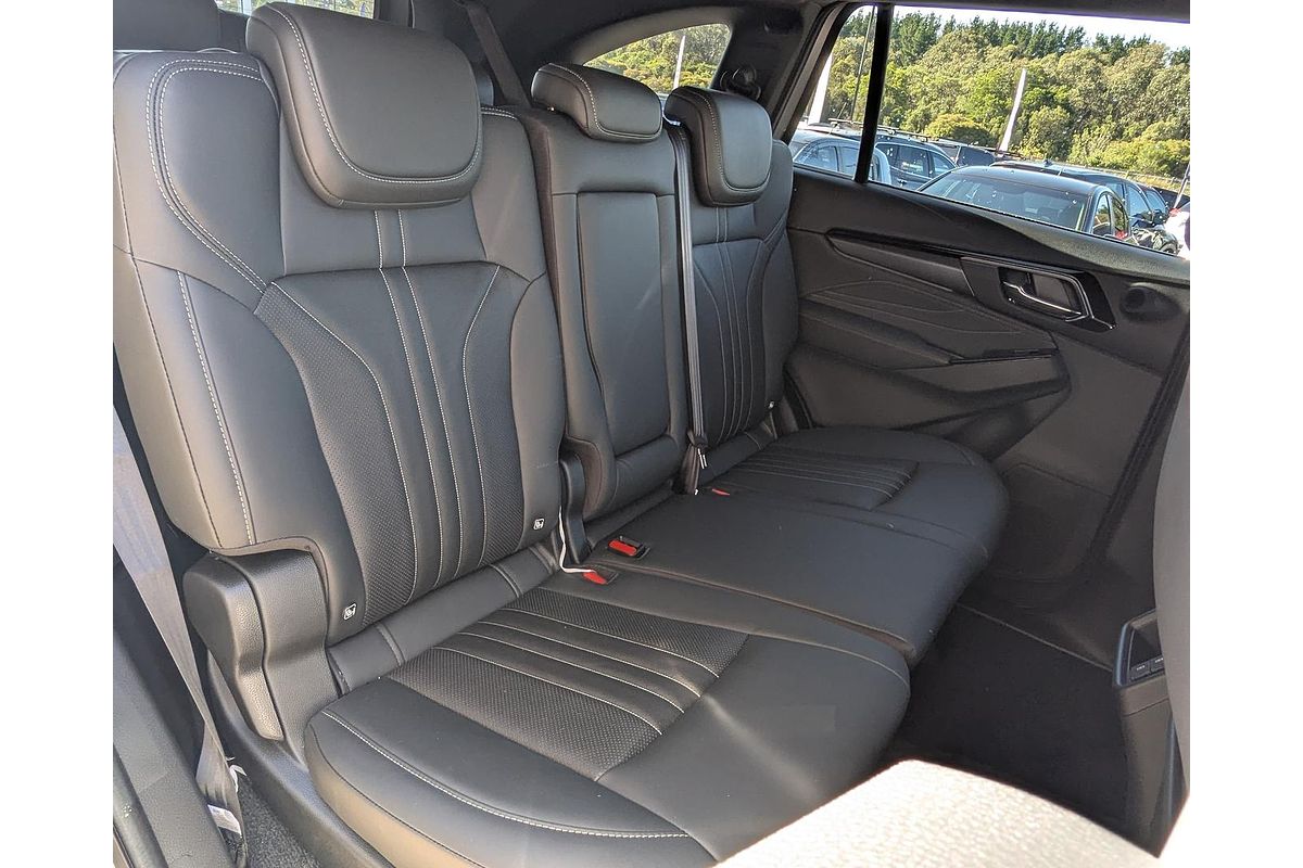 2025 Isuzu MU-X LS-T