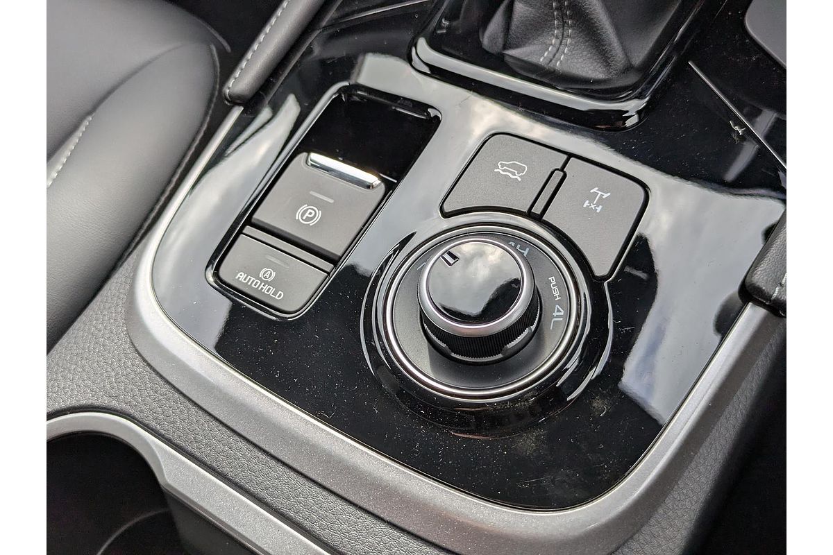 2025 Isuzu MU-X LS-T