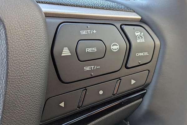 2025 Isuzu MU-X LS-T