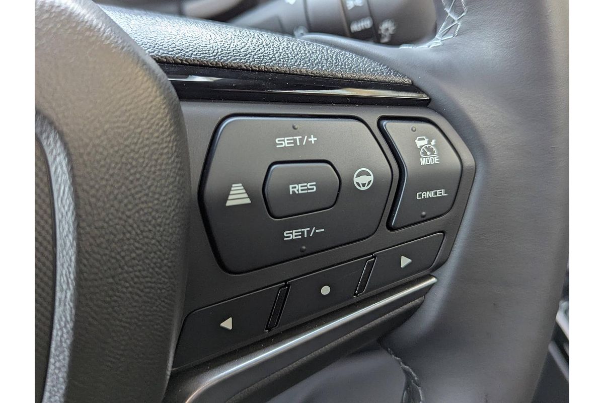 2025 Isuzu MU-X X-TERRAIN