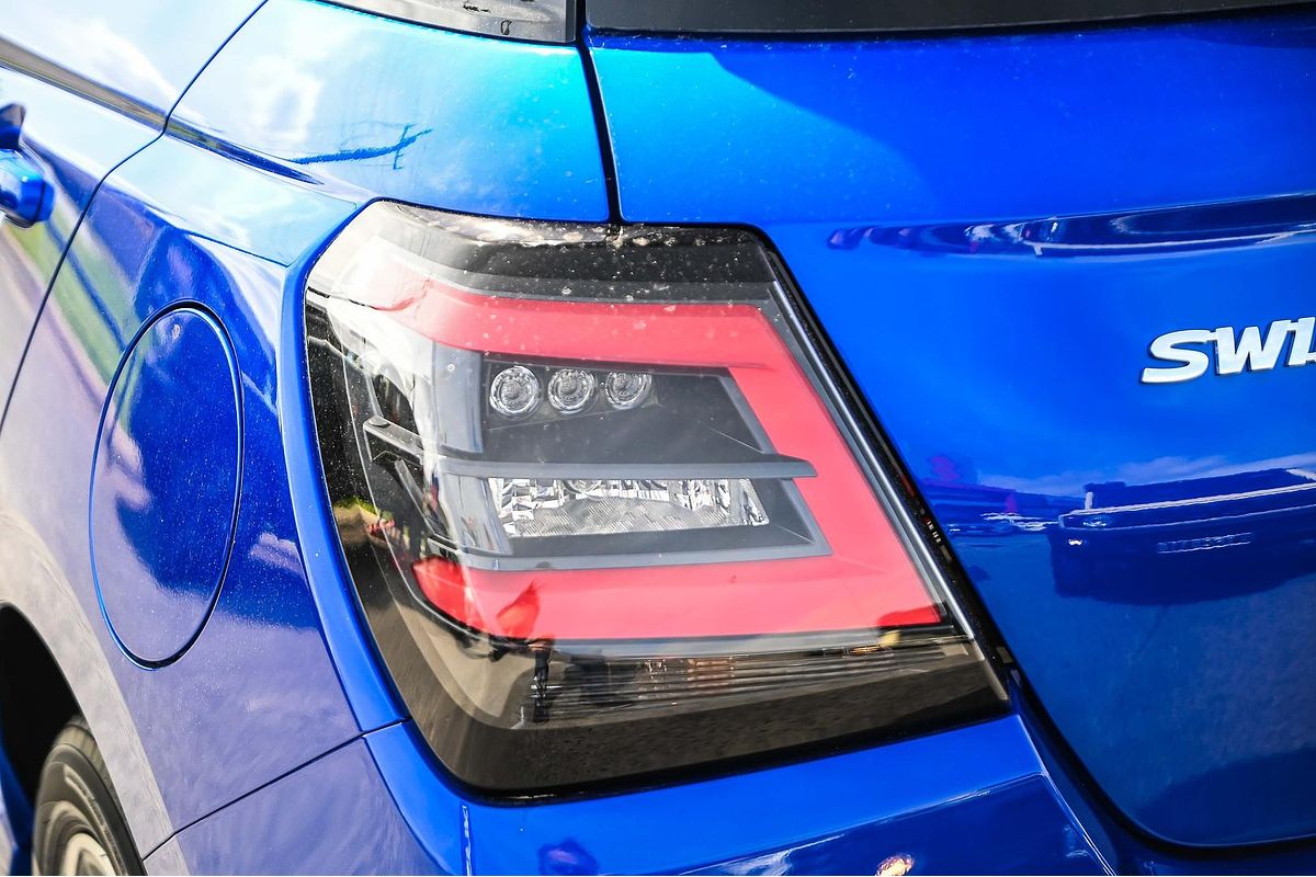 2025 Suzuki Swift Hybrid GLX UZ