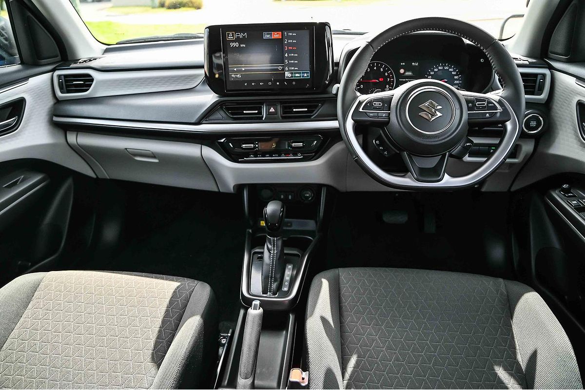 2025 Suzuki Swift Hybrid GLX UZ