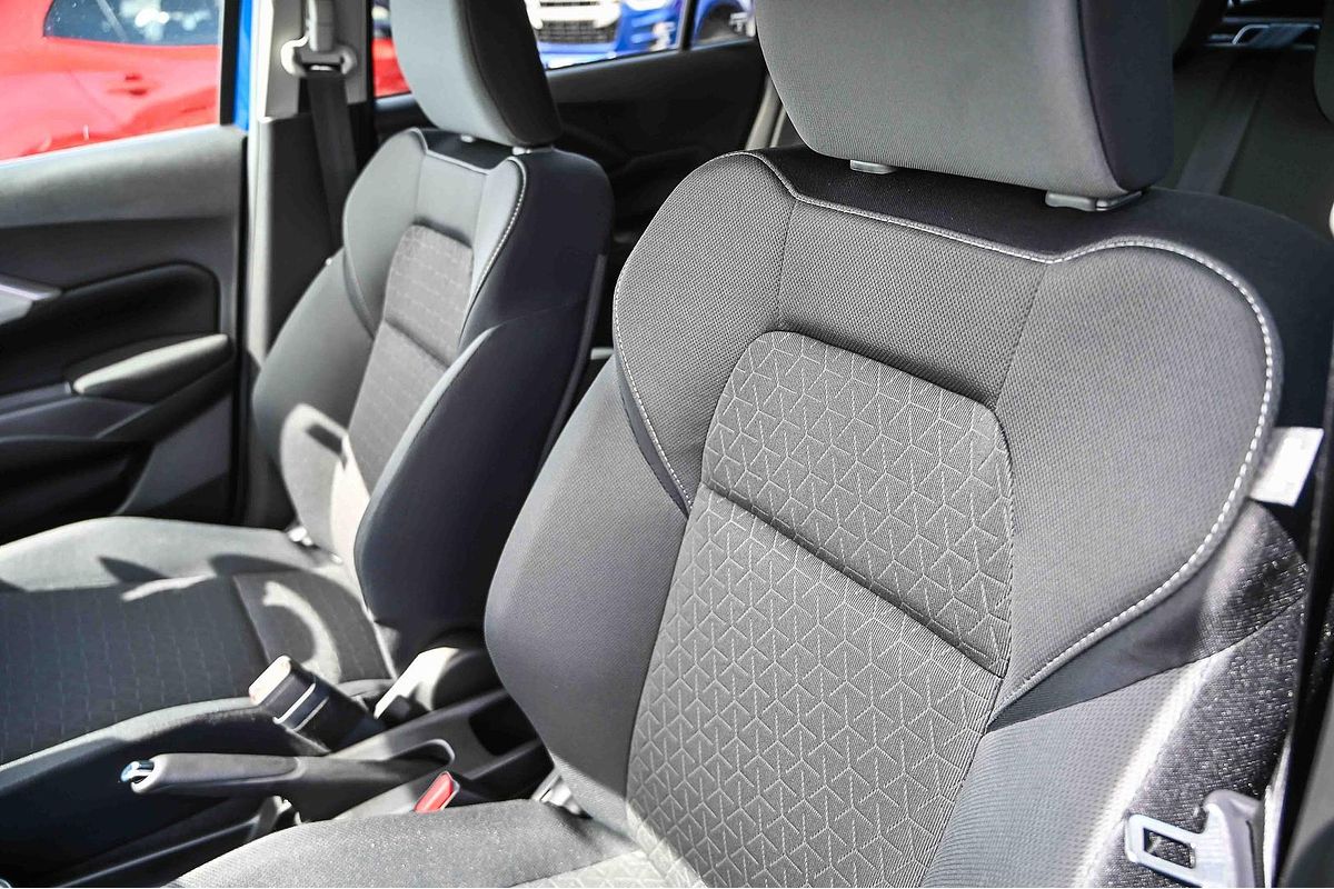 2025 Suzuki Swift Hybrid GLX UZ