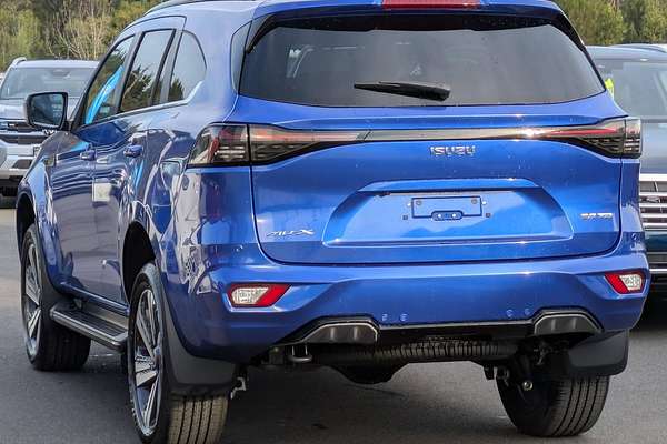 2025 Isuzu MU-X LS-T