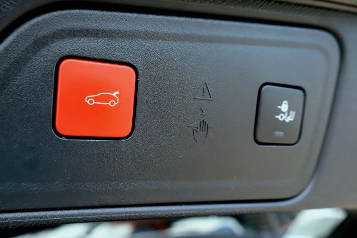 2022 Peugeot 3008 Allure P84