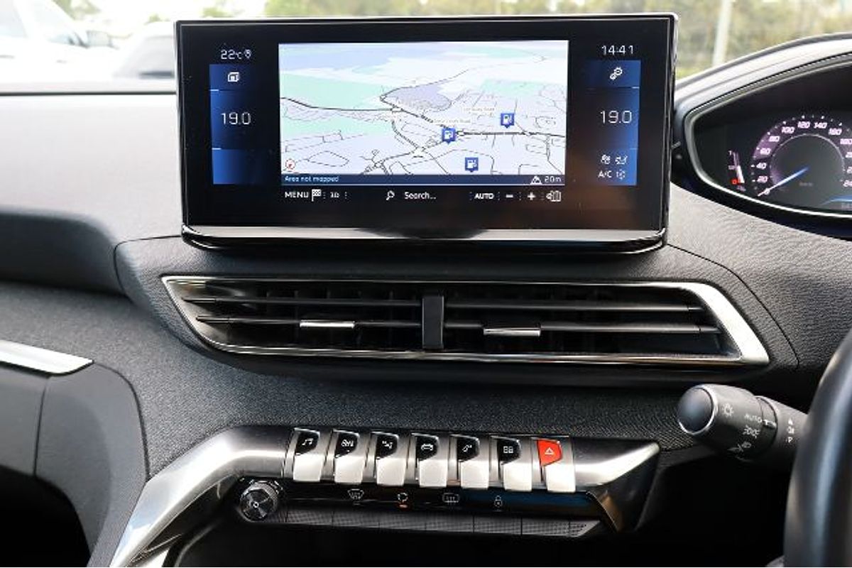 2022 Peugeot 3008 Allure P84