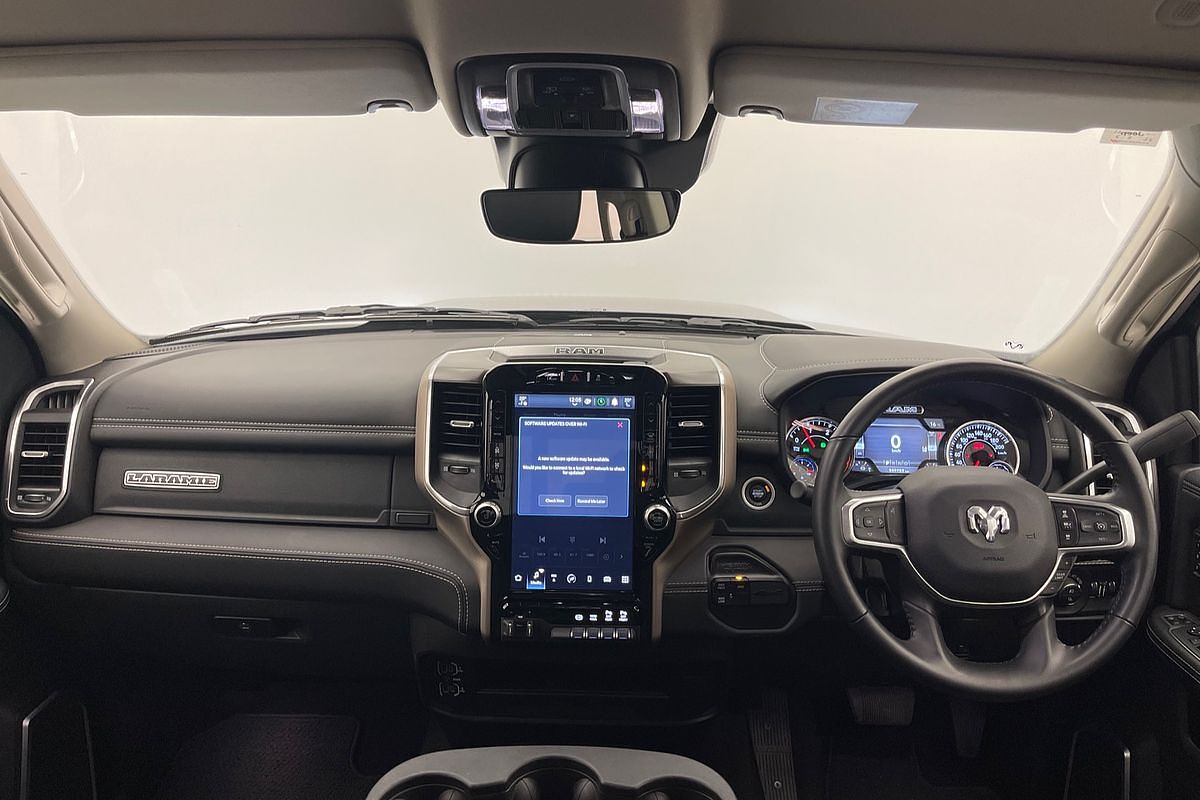 2024 RAM 2500 Laramie DJ 4X4