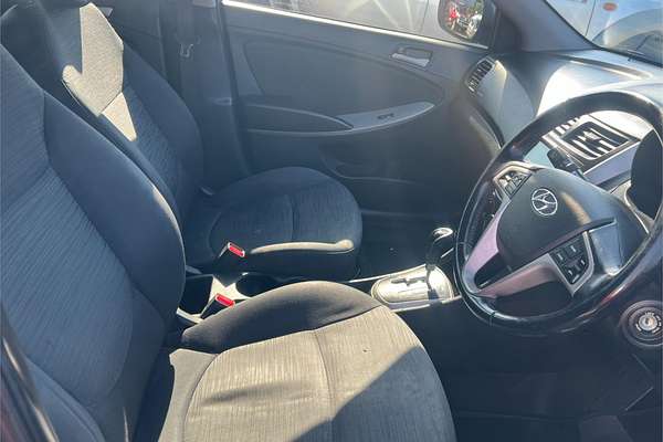 2017 Hyundai Accent Sport RB6