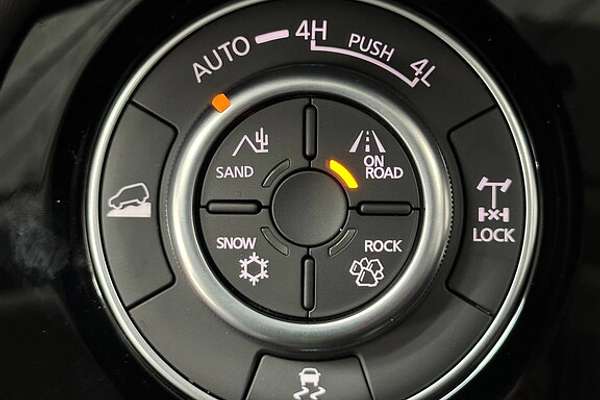 2025 Nissan Patrol Ti Y62