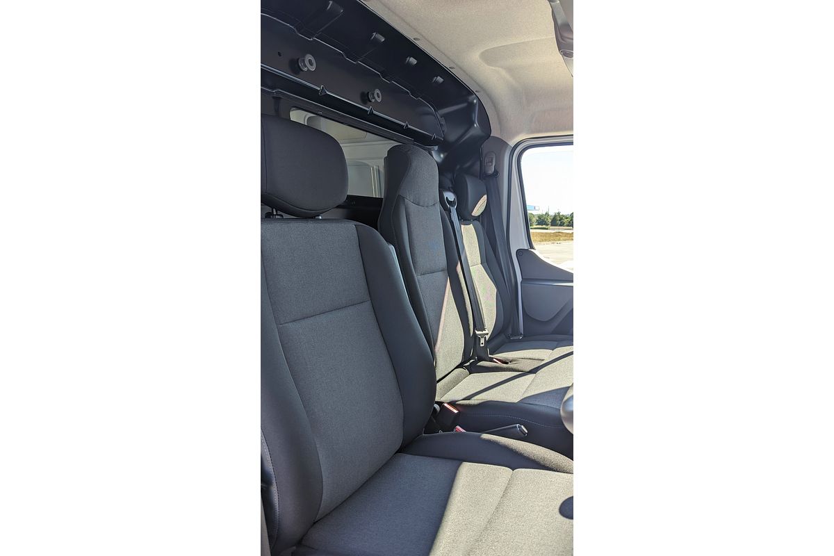 2025 Renault Master Pro 110kW X62 Phase 2 LWB Mid Roof