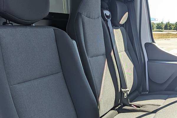 2025 Renault Master Pro 110kW X62 Phase 2 LWB Mid Roof