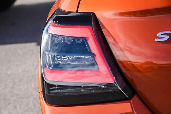 2025 Suzuki Swift Hybrid GLX UZ