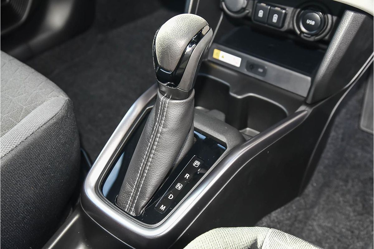 2025 Suzuki Swift Hybrid GLX UZ