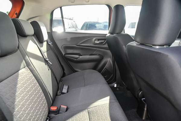 2025 Suzuki Swift Hybrid GLX UZ