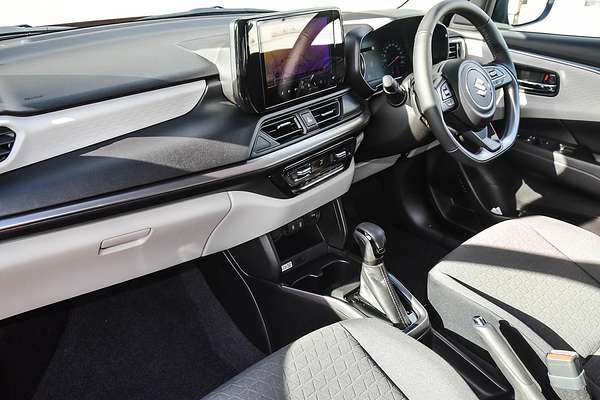 2025 Suzuki Swift Hybrid GLX UZ