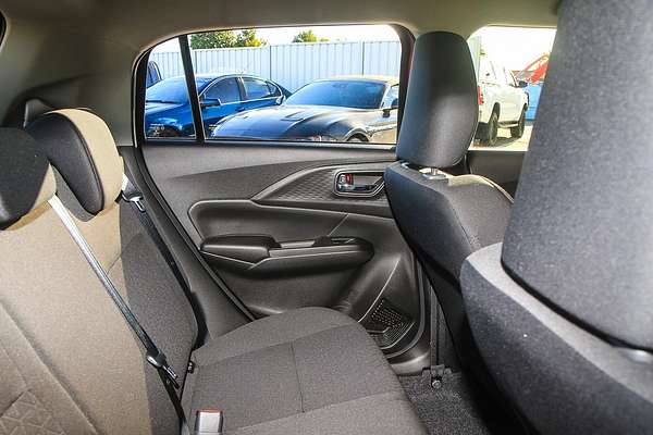 2025 Suzuki Swift Hybrid UZ