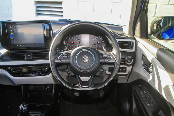 2025 Suzuki Swift Hybrid UZ