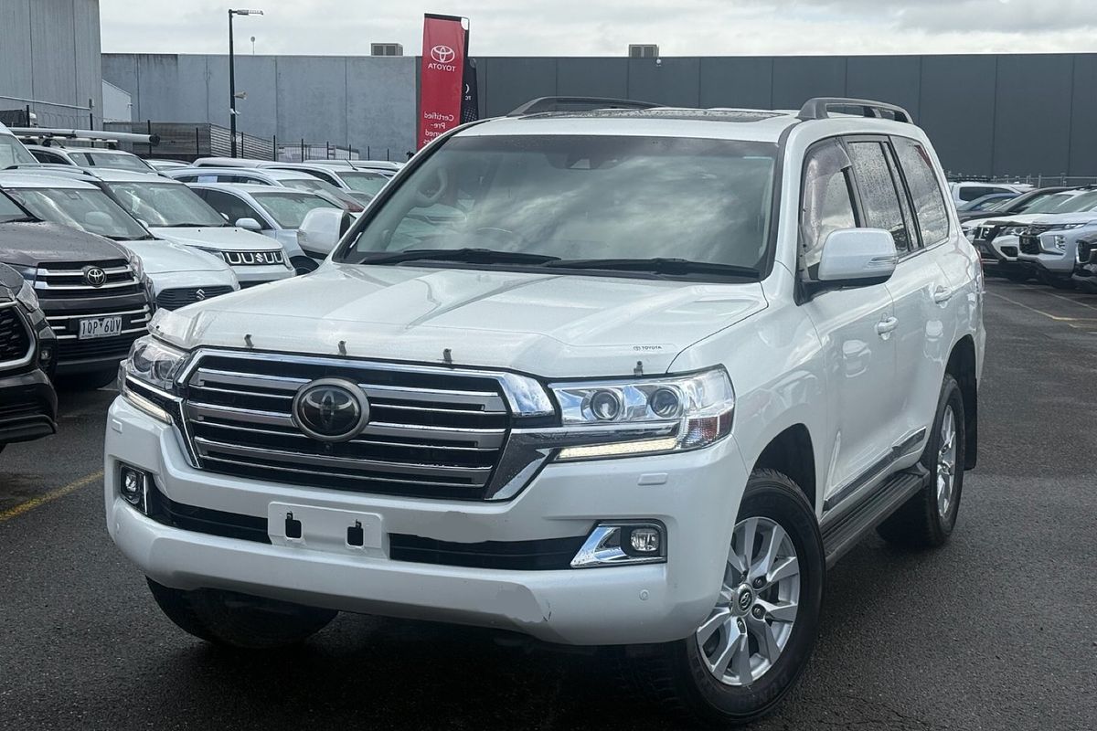 2017 Toyota Landcruiser Sahara VDJ200R