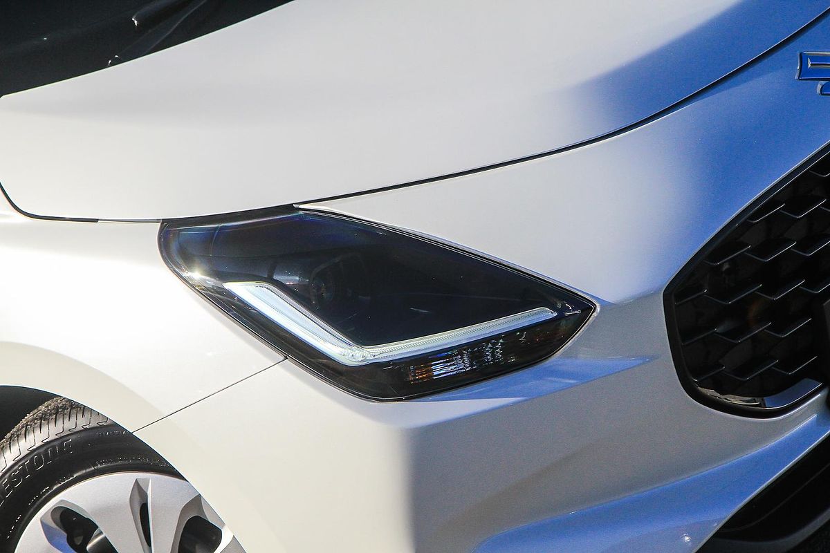 2025 Suzuki Swift Hybrid UZ