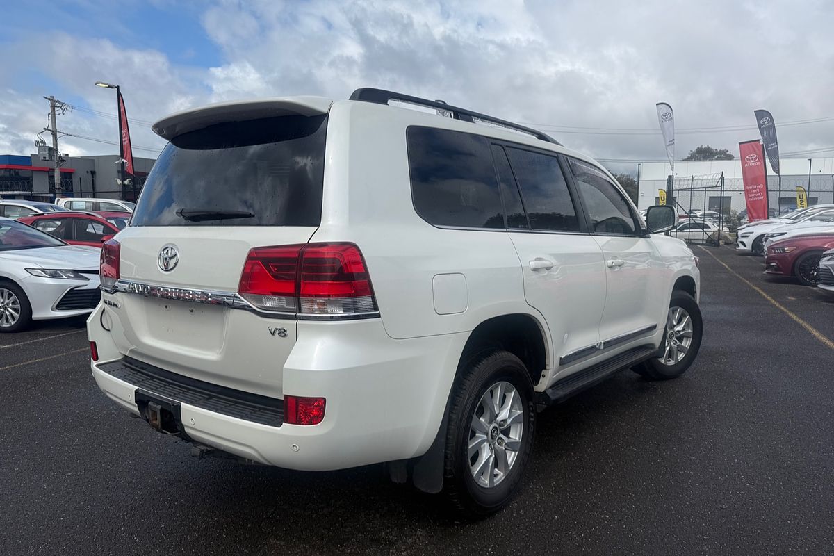 2017 Toyota Landcruiser Sahara VDJ200R