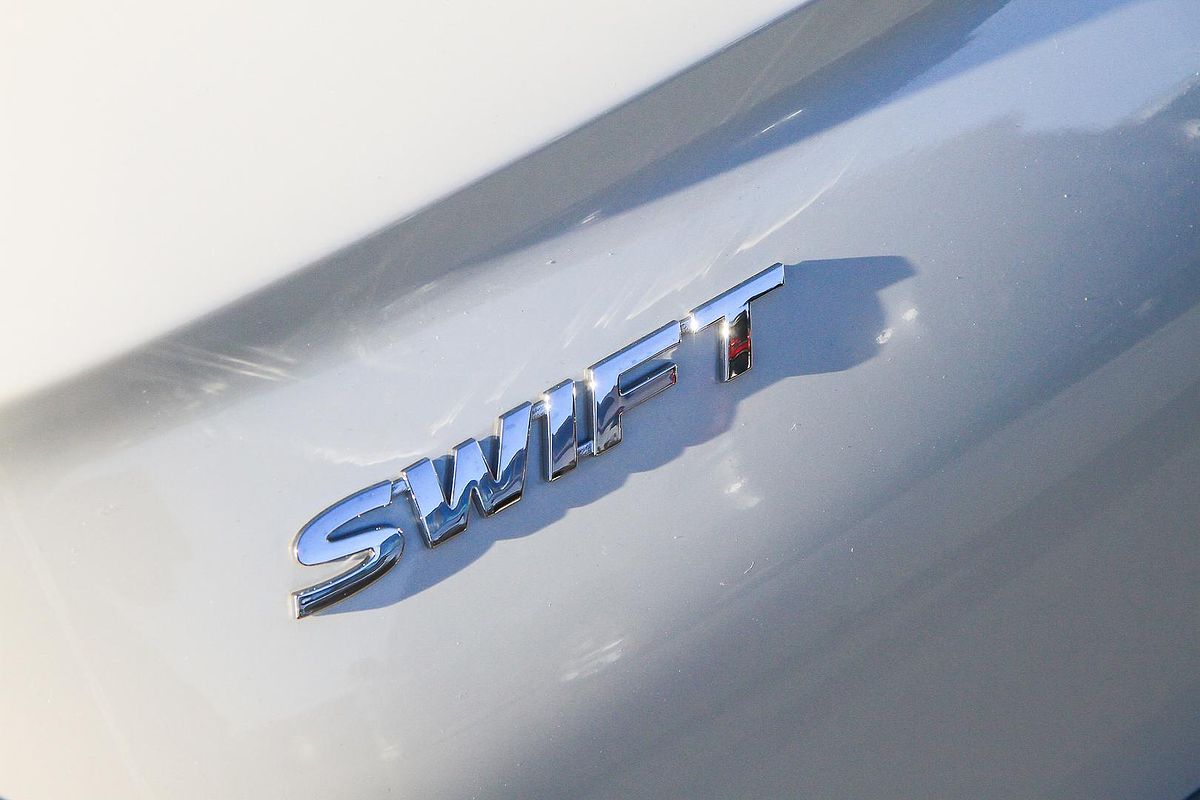 2025 Suzuki Swift Hybrid UZ