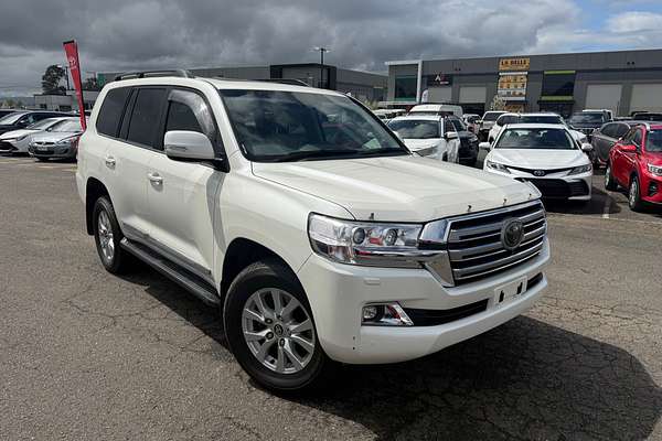 2017 Toyota Landcruiser Sahara VDJ200R