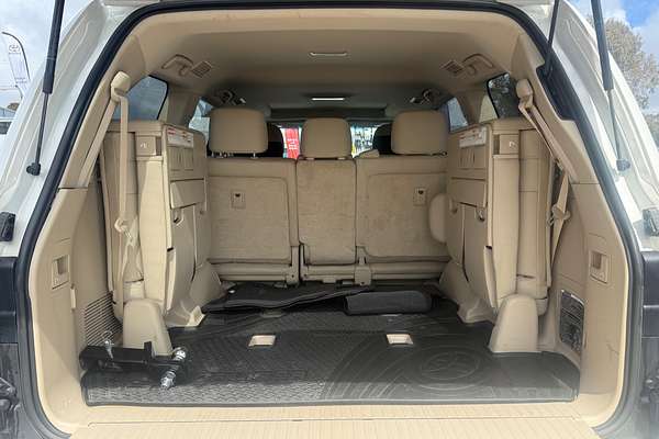 2017 Toyota Landcruiser Sahara VDJ200R