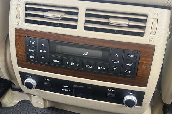 2017 Toyota Landcruiser Sahara VDJ200R