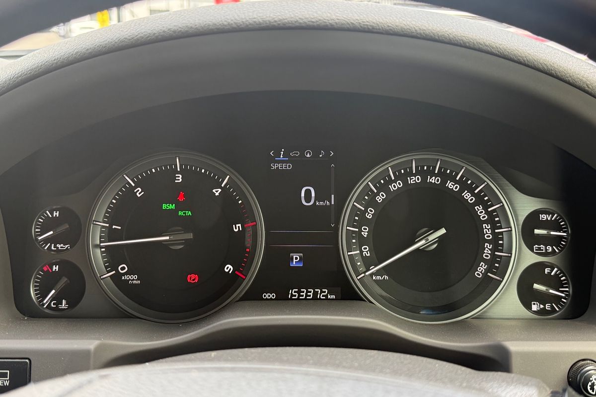 2017 Toyota Landcruiser Sahara VDJ200R