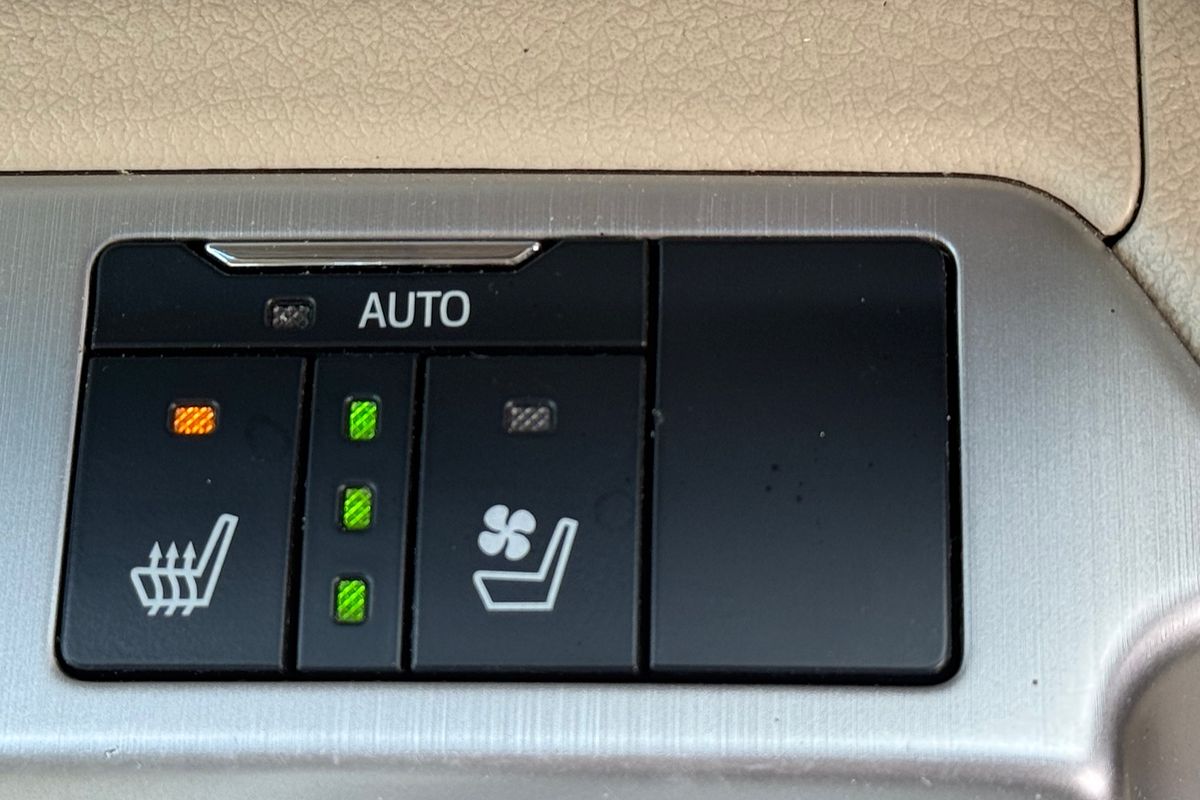 2017 Toyota Landcruiser Sahara VDJ200R