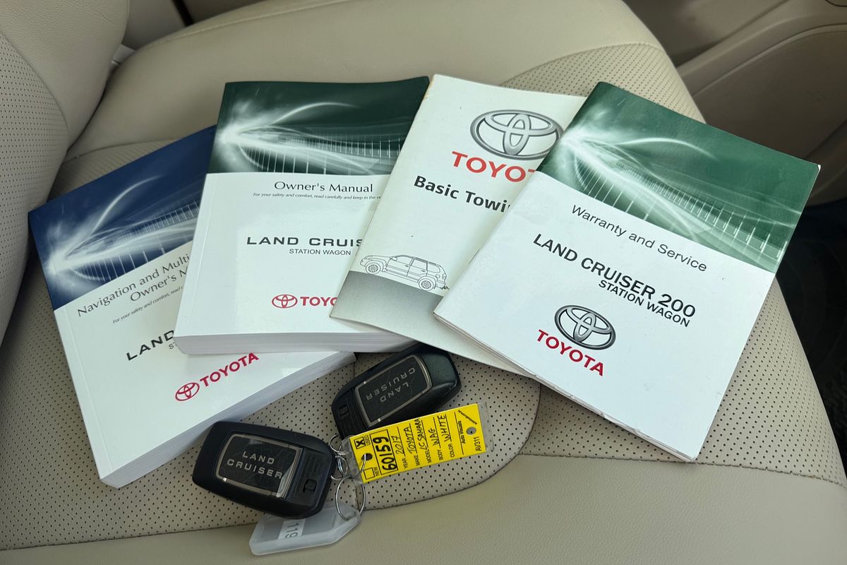 2017 Toyota Landcruiser Sahara VDJ200R