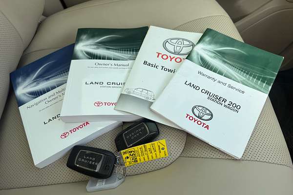 2017 Toyota Landcruiser Sahara VDJ200R