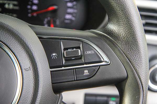 2025 Suzuki Swift Hybrid UZ